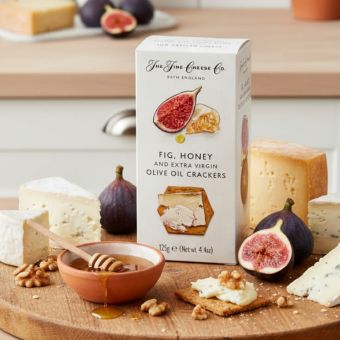 Crackers FINE CHEESE CO cu smochine, miere si ulei de masline extravirgin, 125g